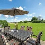 Strandgardsvej Brenderup Fyn Denm Bro (Funen)